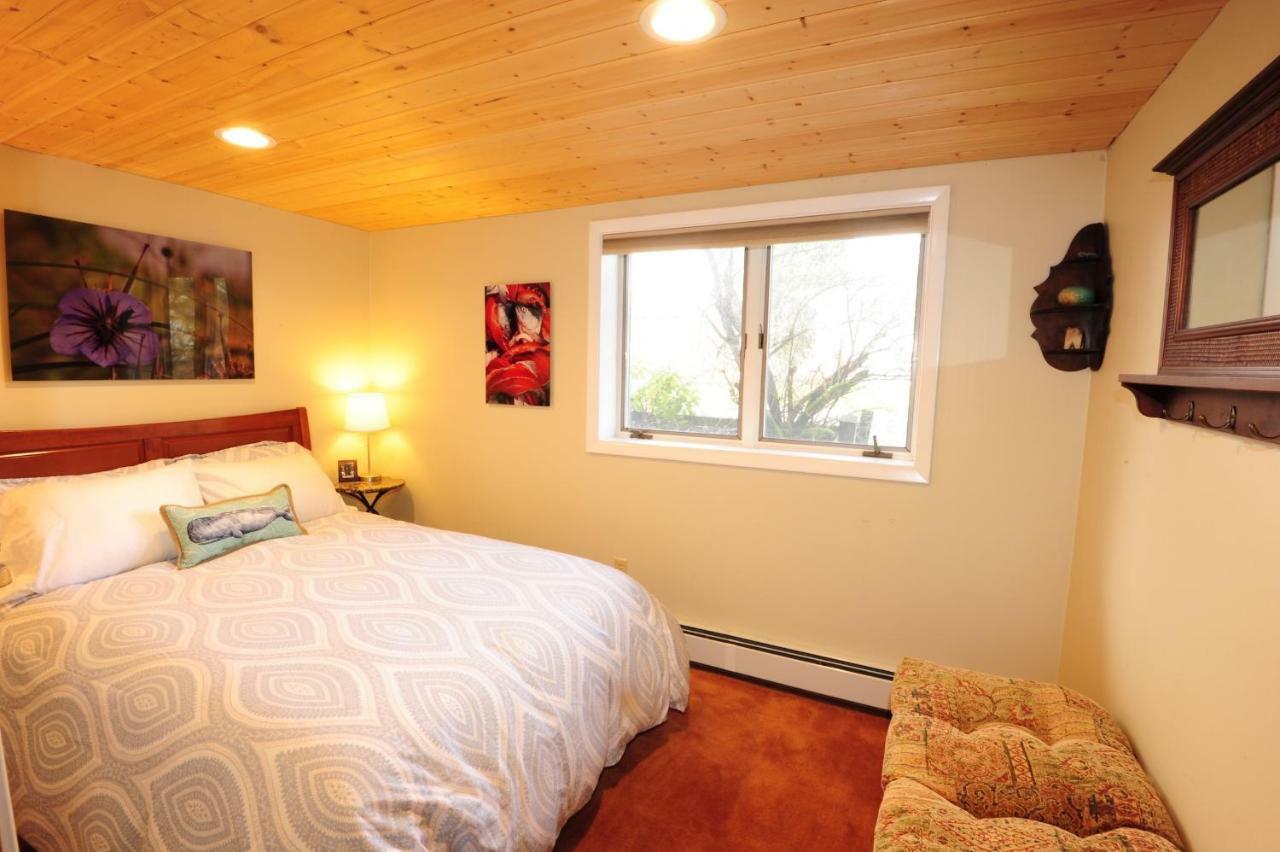 Cranky Crow Bed & Breakfast Kodiak Exterior foto